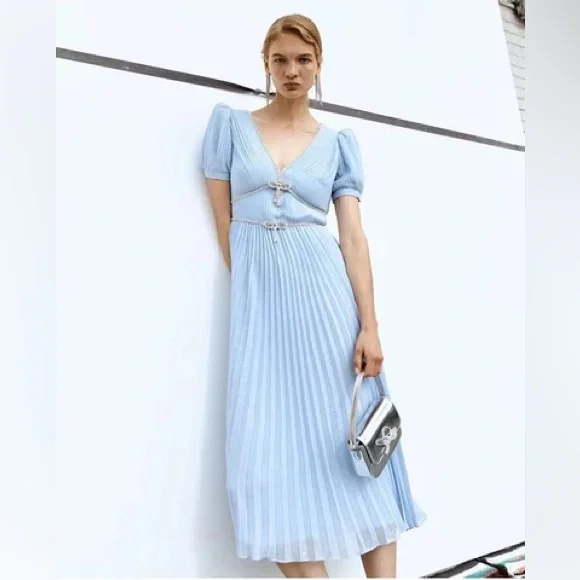 Self-Portrait | Dresses | 522 Selfportraitmetallic Chiffon Midi Dress Size 8 | Poshmark Self-Portrait | Dresses | 522 Selfportraitmetallic Chiffon Midi Dress Size 8 | Poshmark